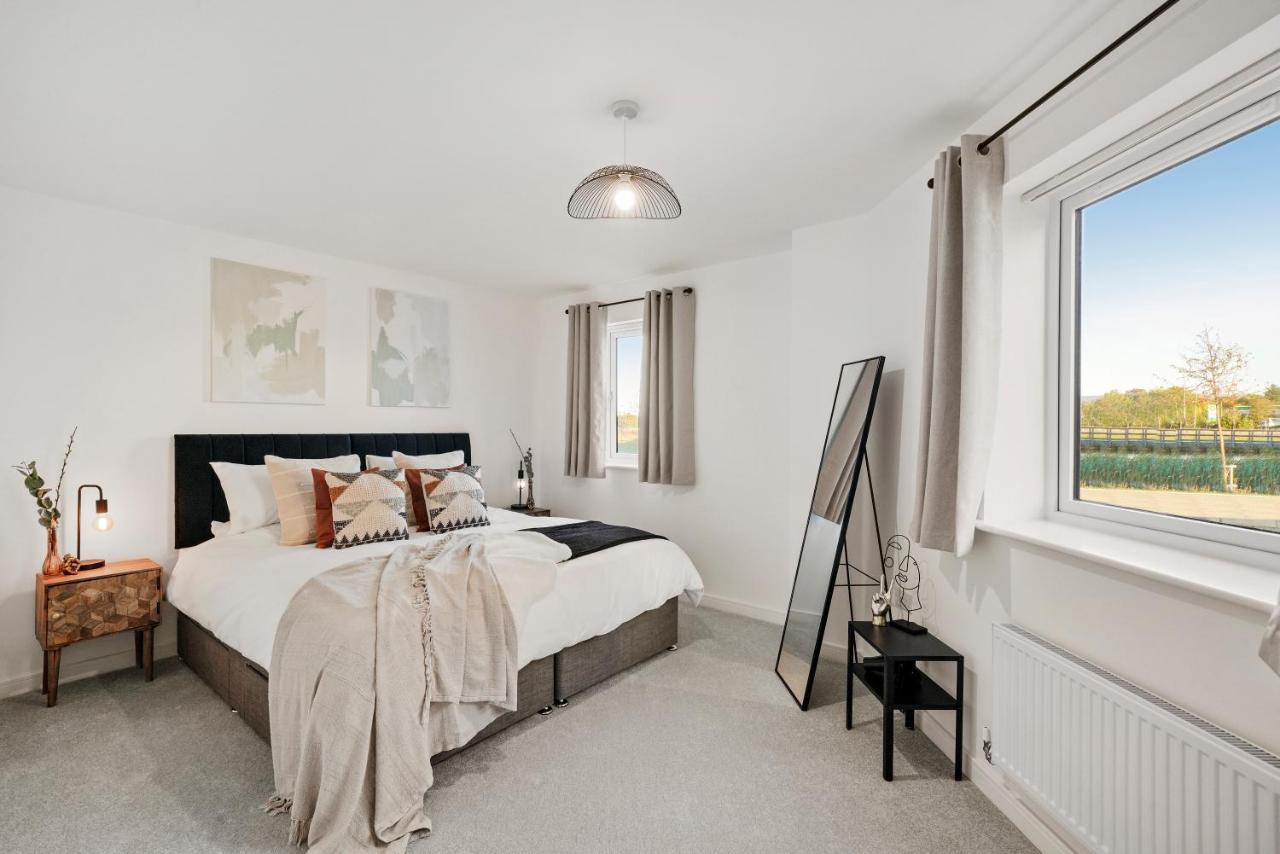 ميلتون كينيز Luxury Apartment At Holt House المظهر الخارجي الصورة